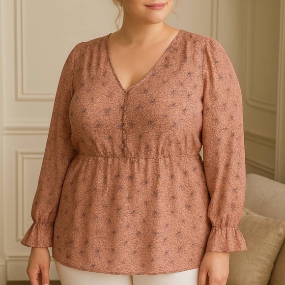 Nordstrom Rack 1X Chiffon V-Neck Long Sleeve Blouse And camisole Floral Print. - Picture 1 of 16